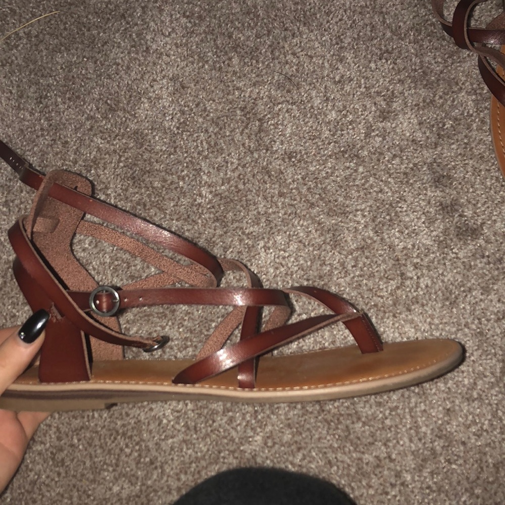 Sandals - Picture 3 of 4